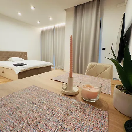 Spitalska So Sukromnym Parkingom Διαμέρισμα *